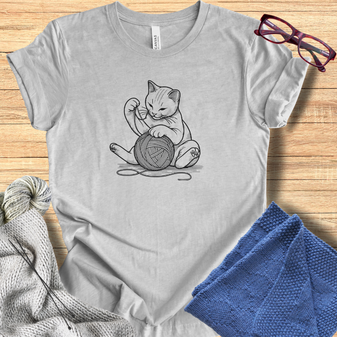 'Cat Playing with Yarn' t-shirt